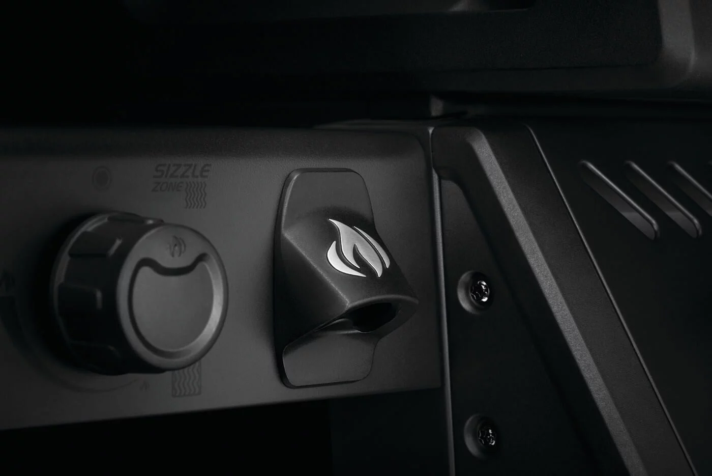 F425DSIBPK-DE-PHM-Web-Gallery-06-Phantom-Freestyle-F425DSIBPK-PHM-Detail-Bottle-Opener