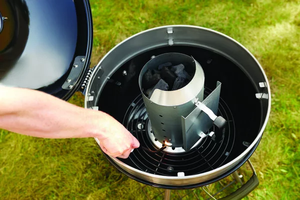 67802-Charcoal-Starter_InUse_OnGrass-2-Light-600x400-d9c3bb2 (1)