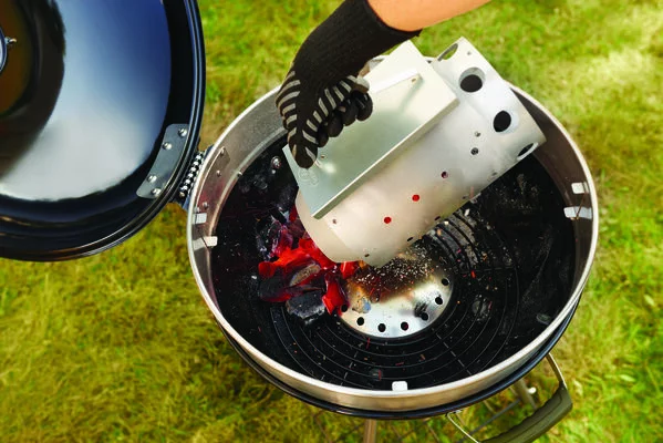 67802-Charcoal-Starter_InUse_OnGrass-4-Dump-600x400-d9c3bb2 (1)