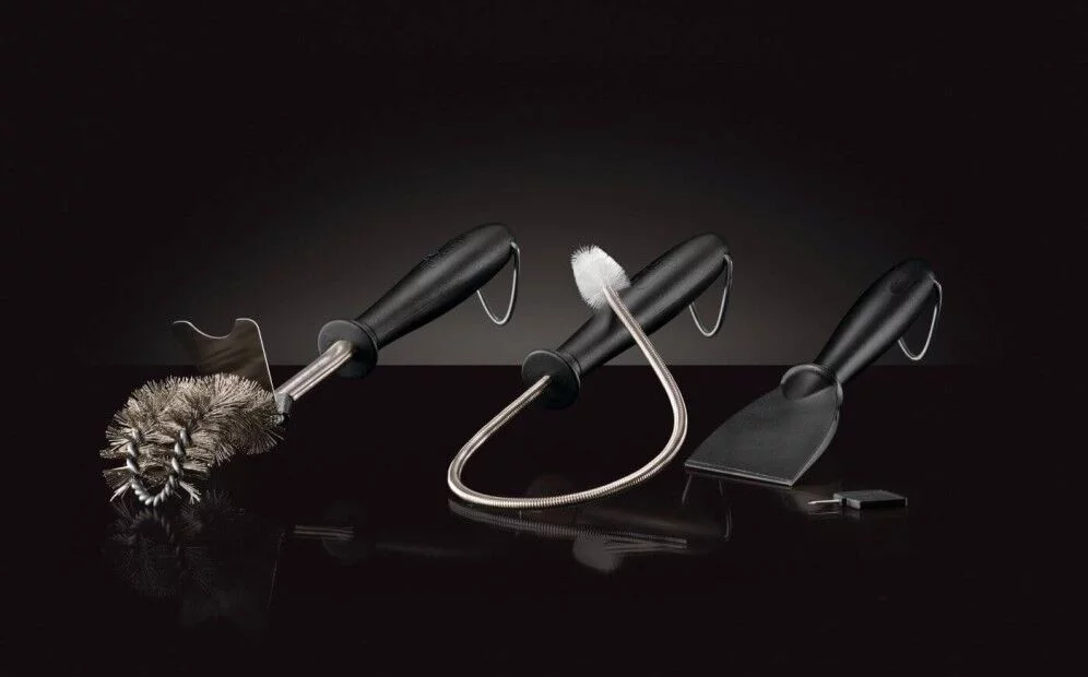 62045-Web-Gallery-02-Original_JPG-62045-Grill-Cleaning-Kit-On-Black_1_